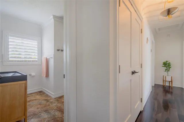 $2,450,000 | 8500 Southwest 70th Street, Miami, FL 33143