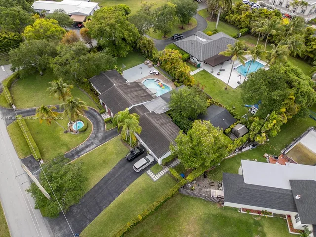 $2,450,000 | 8500 Southwest 70th Street, Miami, FL 33143