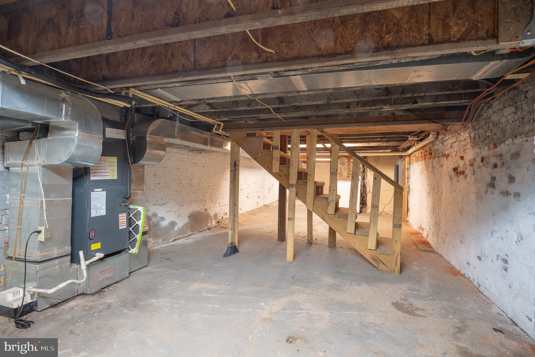 636 South Monroe Street Baltimore, MD 21223 - Photo 35 of 39 a view of under construction room and staircase