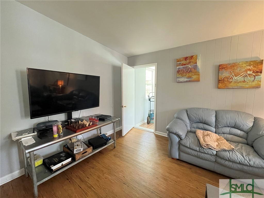 703 Stuart Street Savannah, GA 31405 - Photo 9 of 15