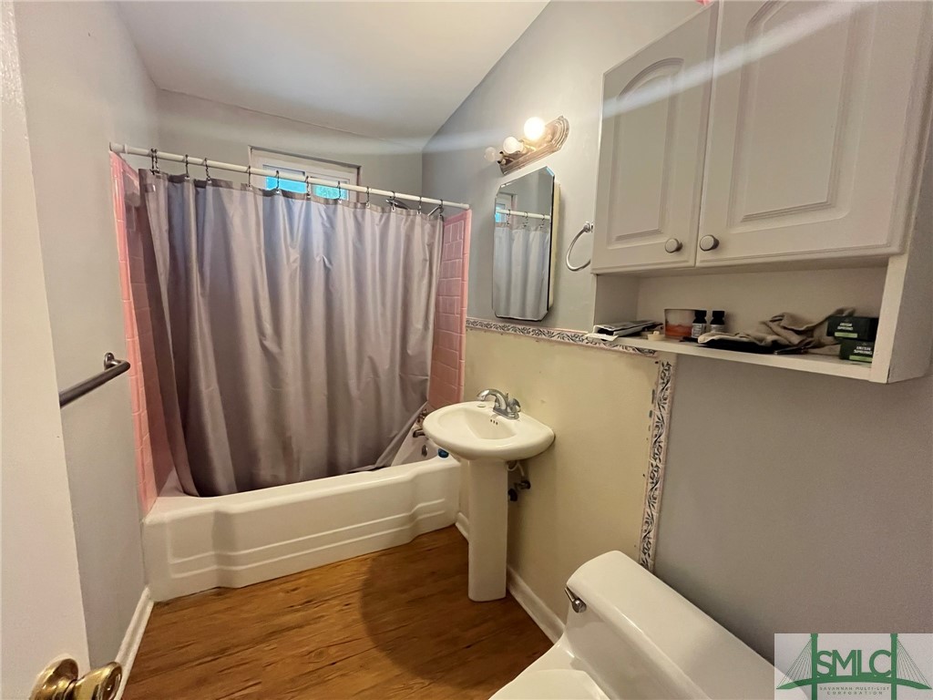 703 Stuart Street Savannah, GA 31405 - Photo 10 of 15