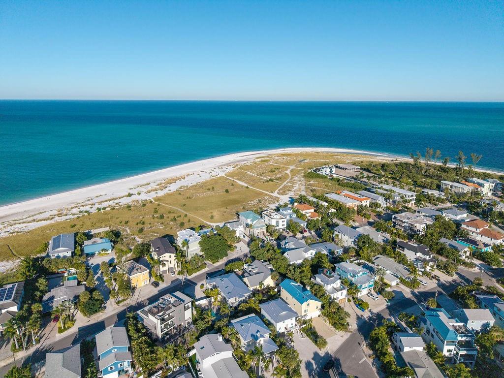 785 Jacaranda Road Anna Maria, FL 34216 - Photo 32 of 50 Gallery Image 32