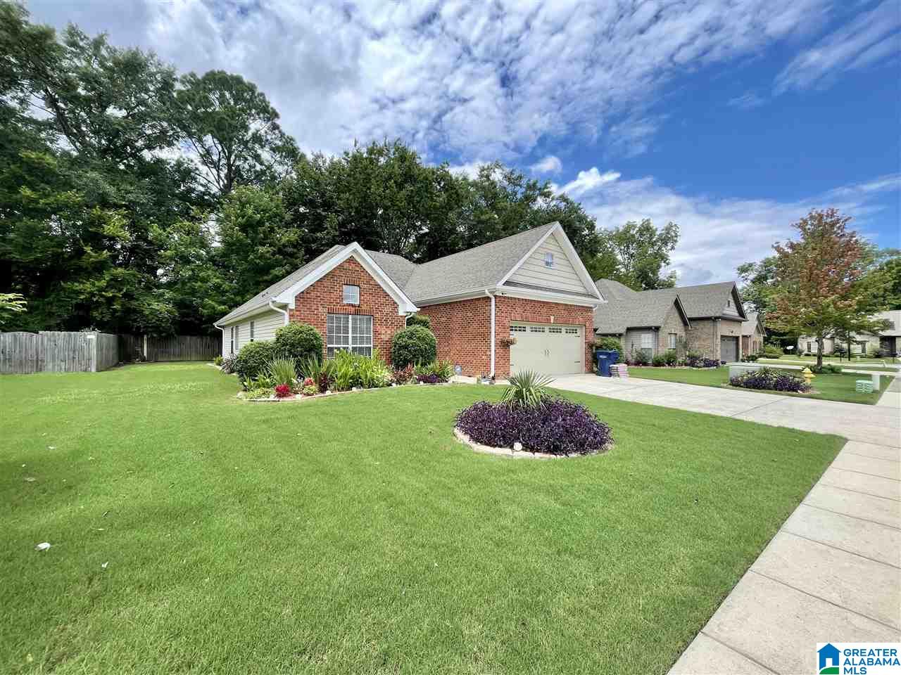 122 Falling Waters Lane Alabaster, AL 35114 - Photo 1 of 14