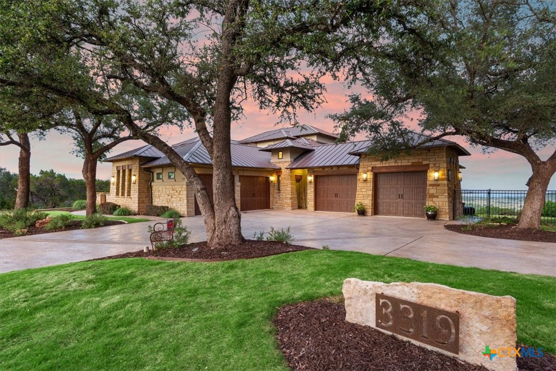 3319 Eagle Ridge Drive Harker Heights, TX 76548 - Photo 5 of 48 front view of a house with a yard