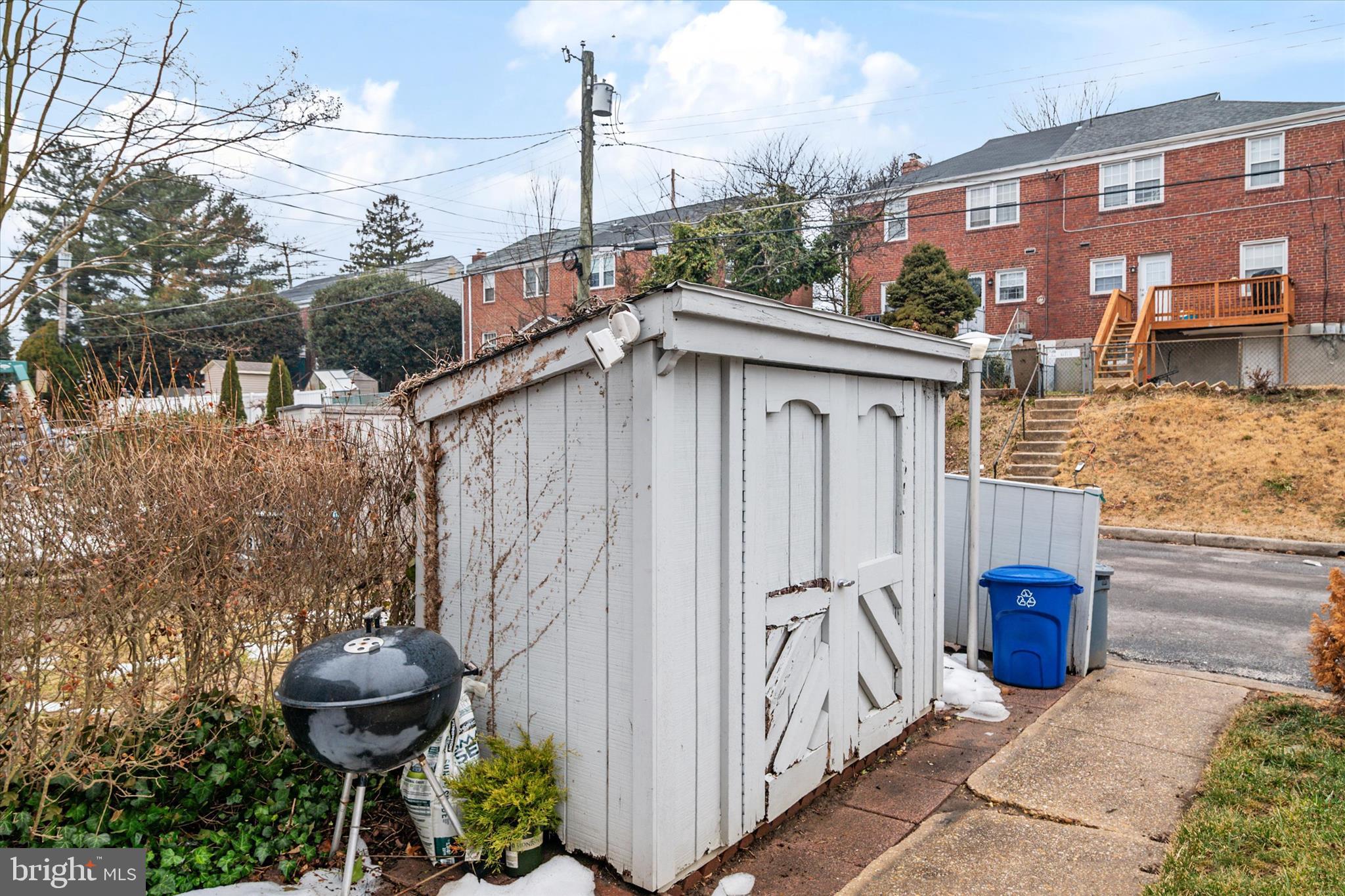 8122 Glen Gary Road Towson, MD 21286 - Photo 37 of 48 a view of a house with backyard and a tree
