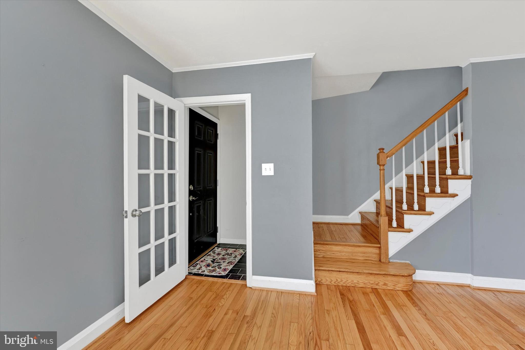 8122 Glen Gary Road Towson, MD 21286 - Photo 4 of 48 a view of entryway and hall with wooden floor