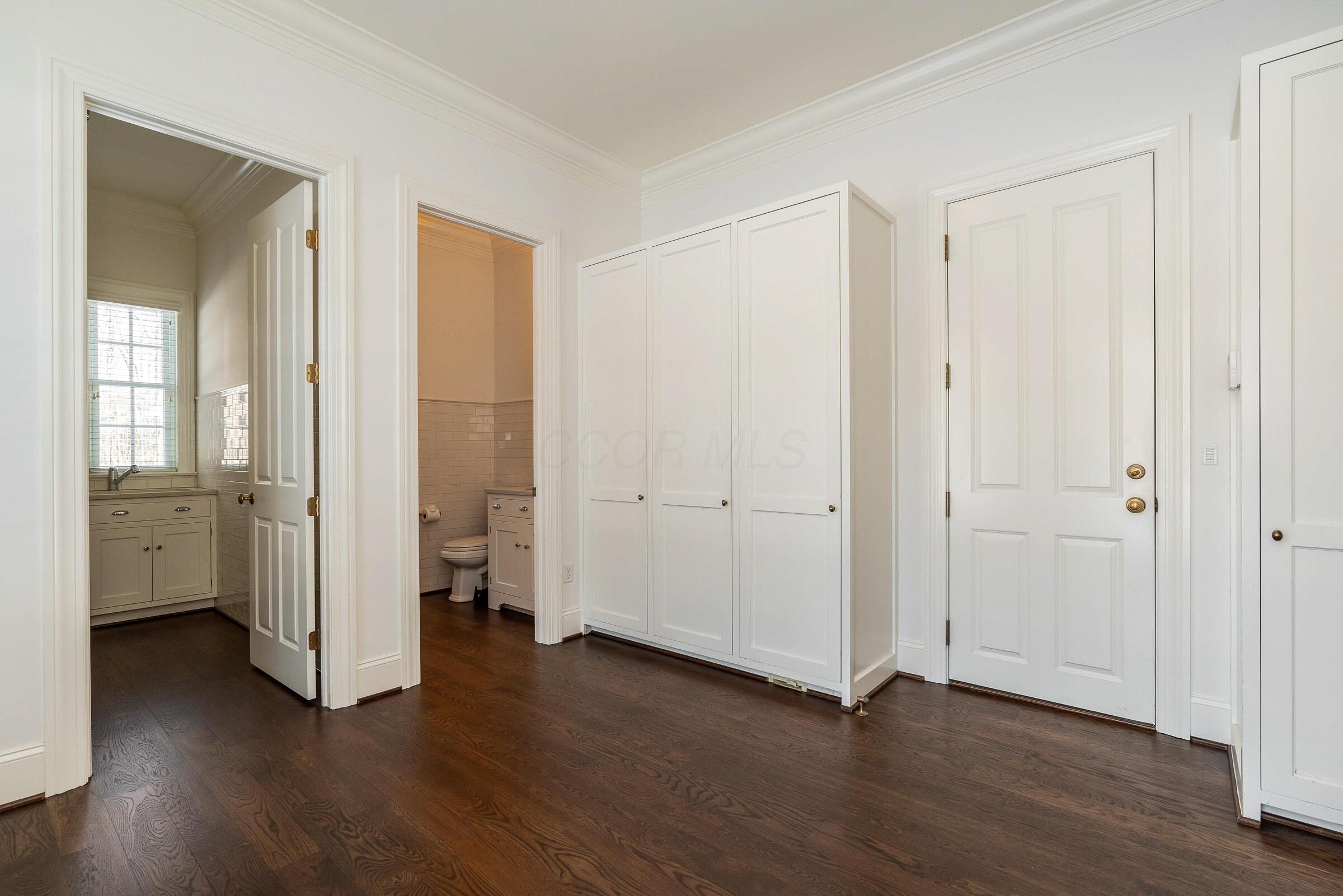 780 Home Road Delaware, OH 43015 - Photo 41 of 130 Back Hallway
