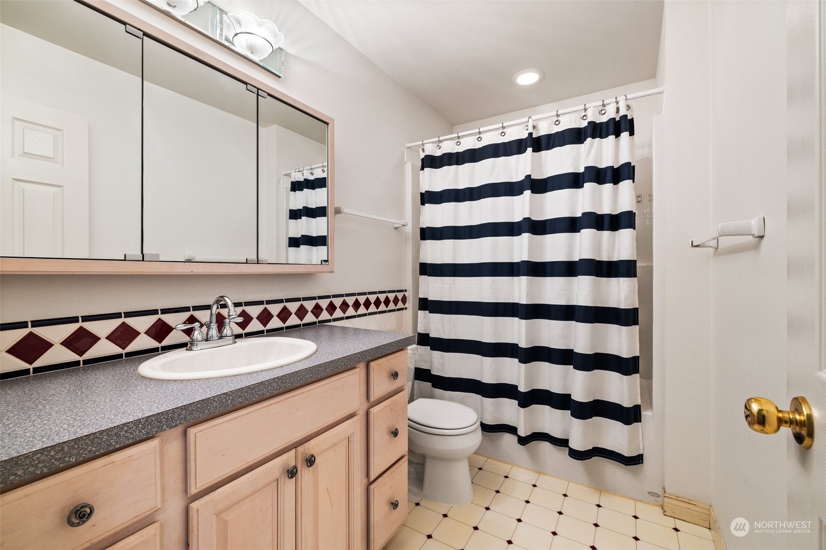 1002 North 28th Place Renton, WA 98056 - Photo 33 of 39 Gallery Image 33