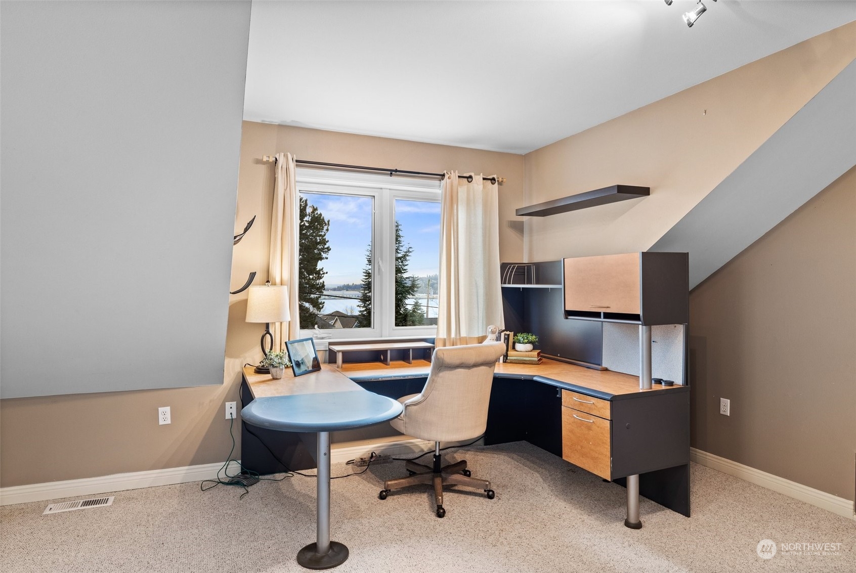 1002 North 28th Place Renton, WA 98056 - Photo 36 of 39 Gallery Image 36