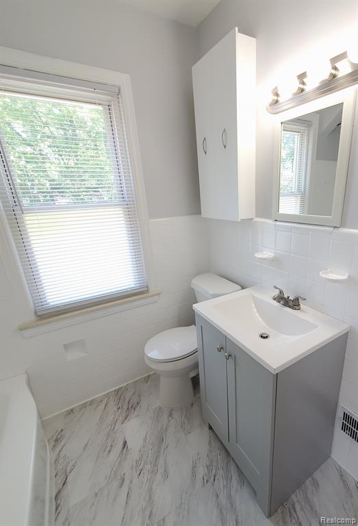 17151 Stout Street Detroit, MI 48219 - Photo 17 of 21