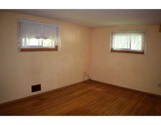 106 Burgess Road Somerset, MA 02726 - Photo 9 of 11 Gallery Image 9