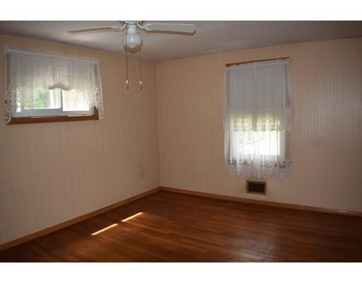 106 Burgess Road Somerset, MA 02726 - Photo 10 of 11 Gallery Image 10