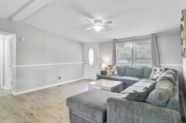 $198,900 | 423 Broomford Hill Lane, St. Stephen, SC 29479