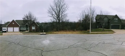 $250,000 | 7709 Brook Lane, Kansas City, MO 64139