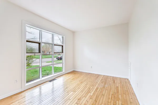 $385,000 | 2221 Walter Drive, Ann Arbor, MI 48103