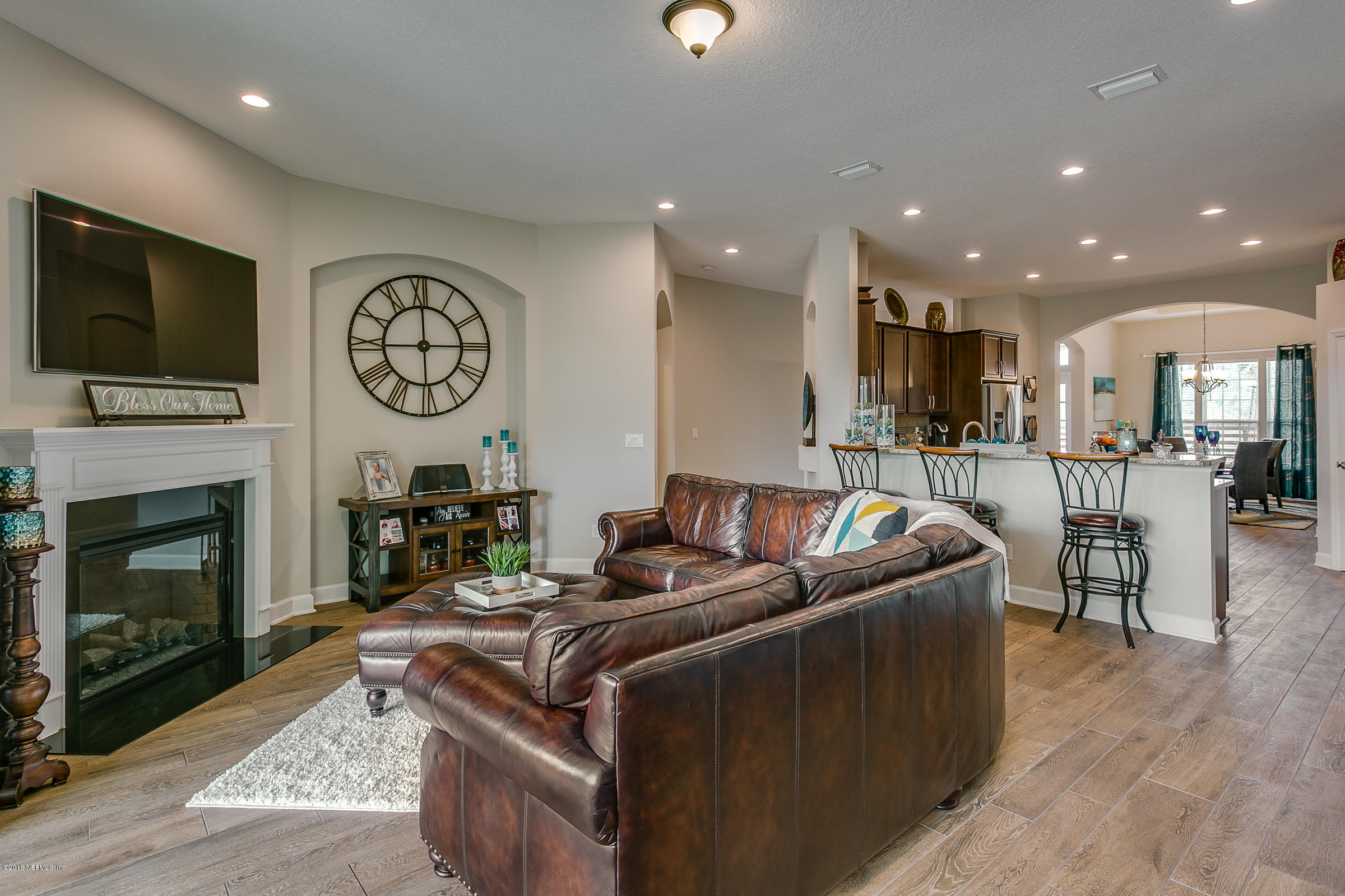 15252 Forest Trail Road Jacksonville, FL 32234 - Photo 13 of 51 Family_Room_View_2