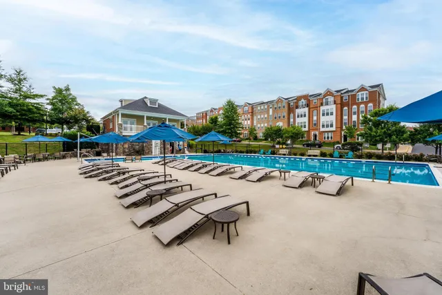 $3,500 | 20619 Erskine Terrace, Ashburn, VA 20147