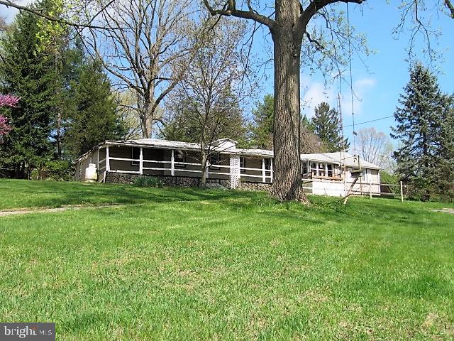 482 Trinity Road York, PA 17408 - Photo 2 of 24 Gallery Image 2