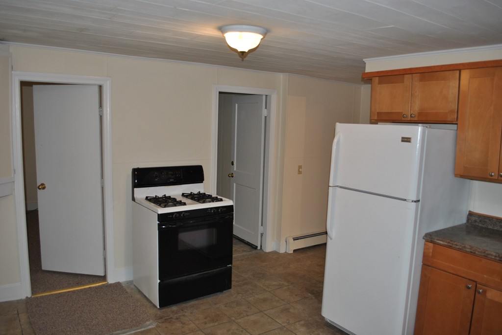 249 Main Street Gardner, MA 01440 - Photo 5 of 24 Gallery Image 5