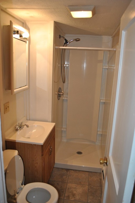 249 Main Street Gardner, MA 01440 - Photo 7 of 24 Gallery Image 7