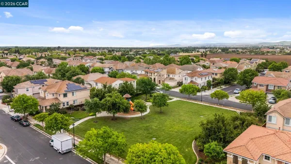 $699,000 | 2404 Tamalpais Avenue, Brentwood, CA 94513