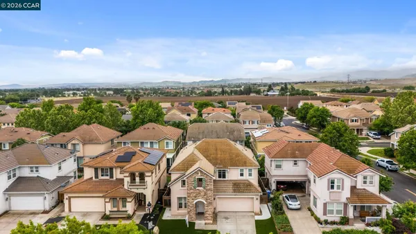 $699,000 | 2404 Tamalpais Avenue, Brentwood, CA 94513