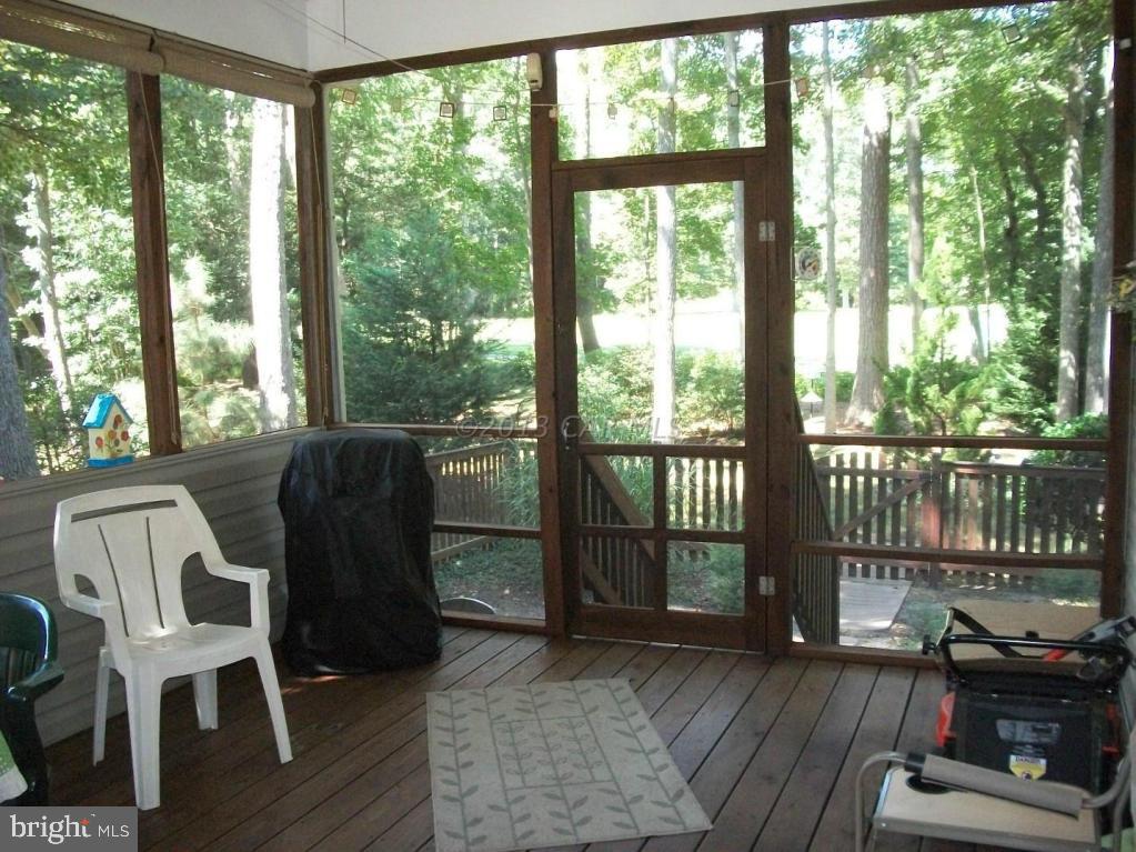 273 Windjammer Road Ocean Pines, MD 21811 - Photo 17 of 33 a view of a living room and wooden floor