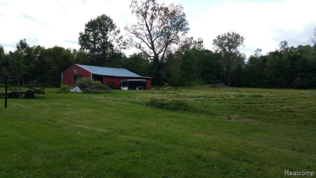 29270 Elwell Road Belleville, MI 48111 - Photo 5 of 6 elwellback2.jpg