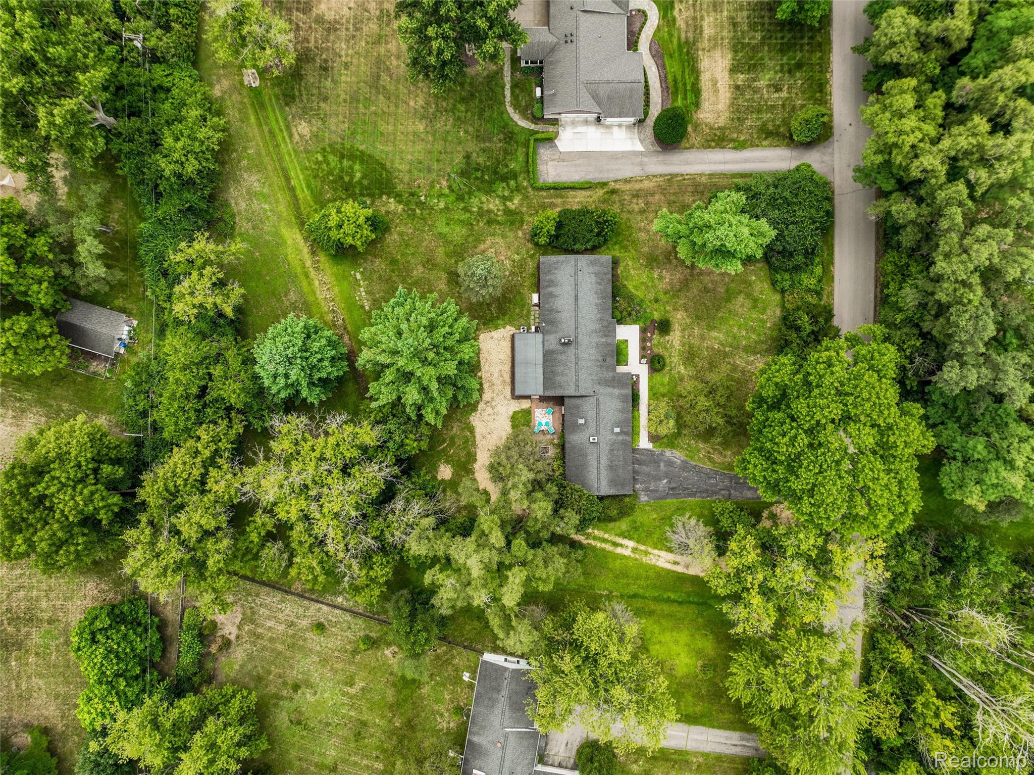 32750 Romsey Road Franklin, MI 48025 - Photo 40 of 42 54-32750 Romsey Rd 0052.jpg
