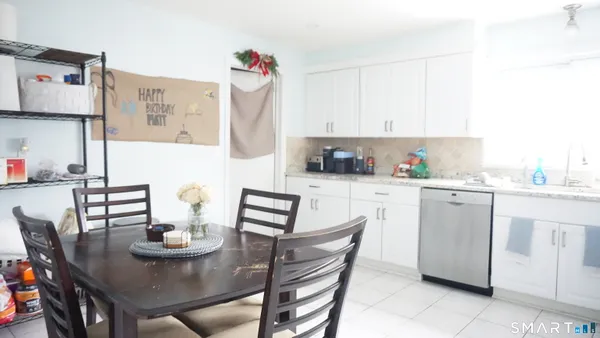 $3,750 | 228 Jennings Road, Fairfield, CT 06825