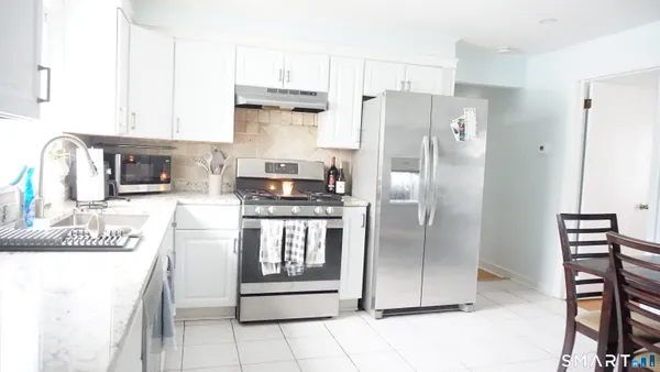 $3,750 | 228 Jennings Road, Fairfield, CT 06825