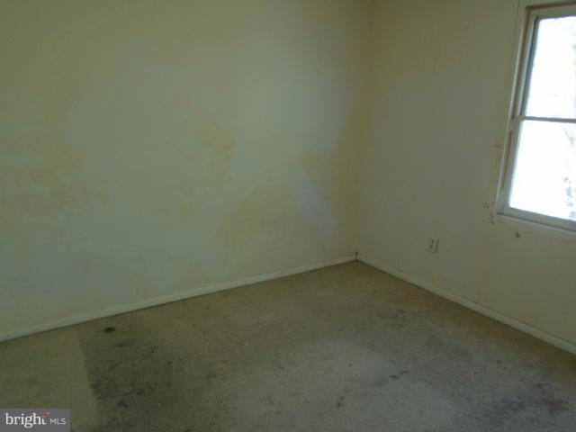 7956 Lansdale Road Baltimore, MD 21224 - Photo 7 of 17 Bedroom