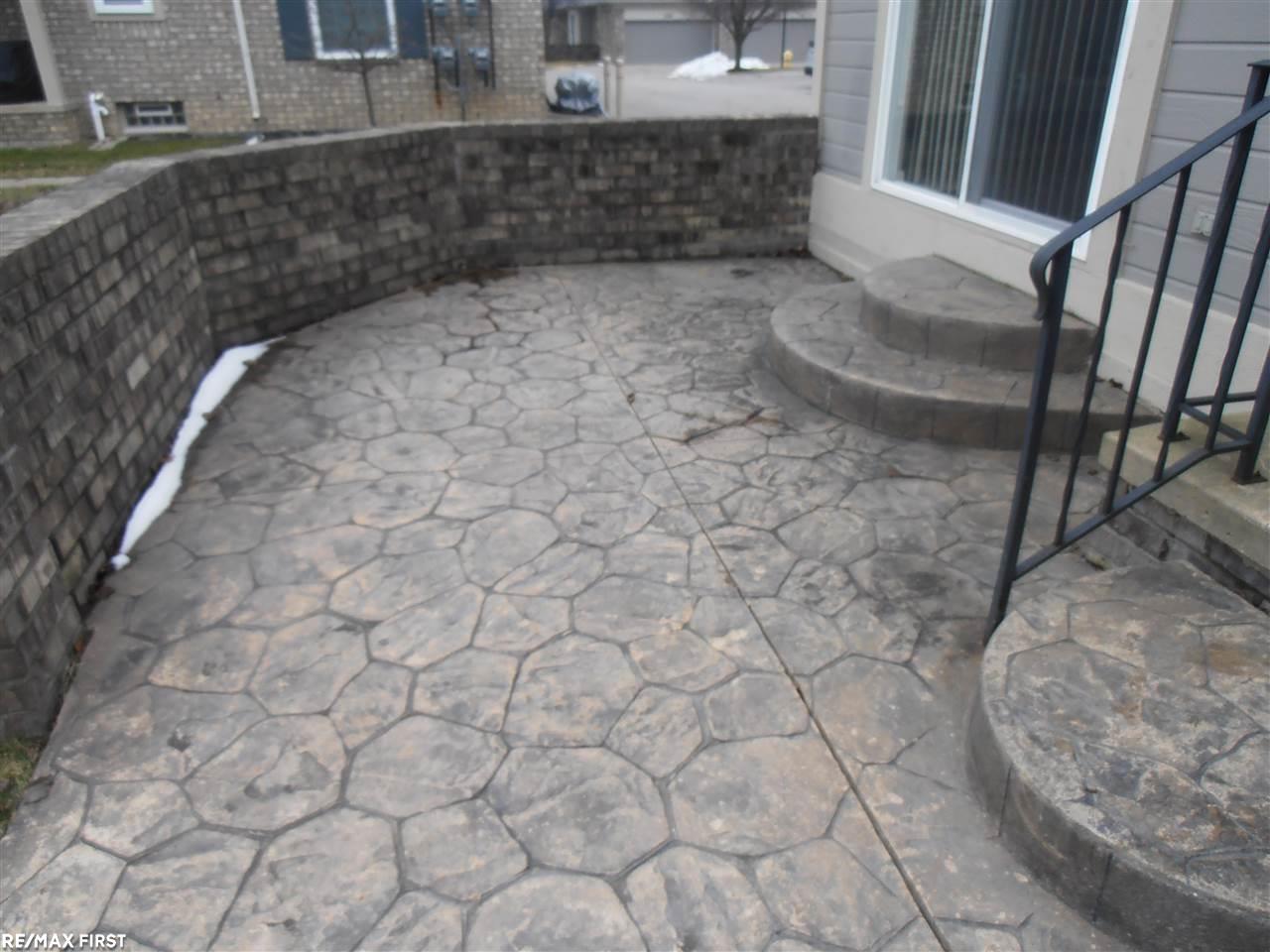 50163 Decook Court, Unit 113 Macomb, MI 48044 - Photo 22 of 23