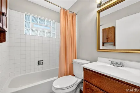 $210,000 | 6360 Silver Fox Drive, Florissant, MO 63034