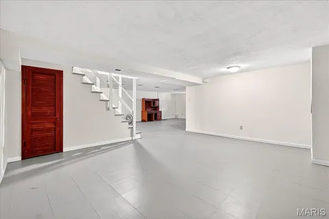 $210,000 | 6360 Silver Fox Drive, Florissant, MO 63034