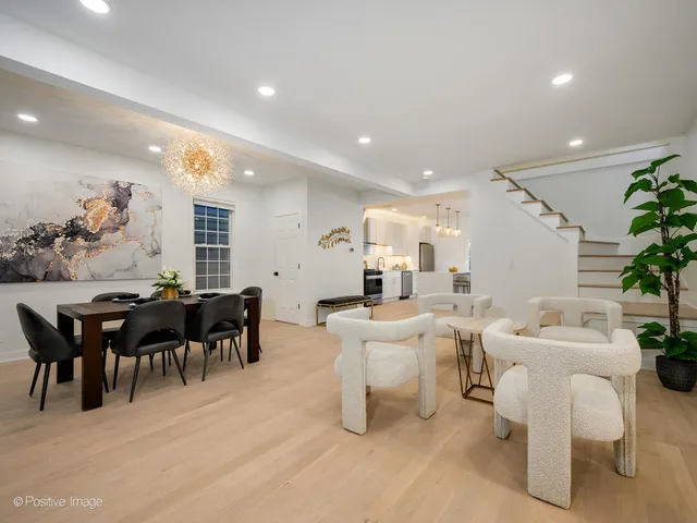 $1,499,900 | 1910 West George Street, Chicago, IL 60657