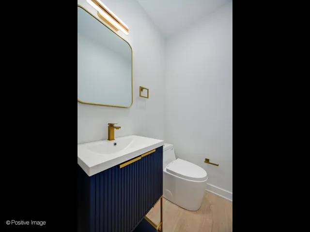 $1,499,900 | 1910 West George Street, Chicago, IL 60657