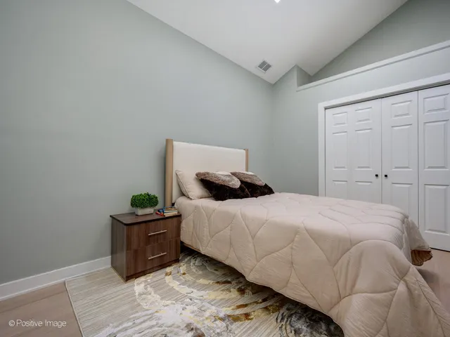 $1,499,900 | 1910 West George Street, Chicago, IL 60657