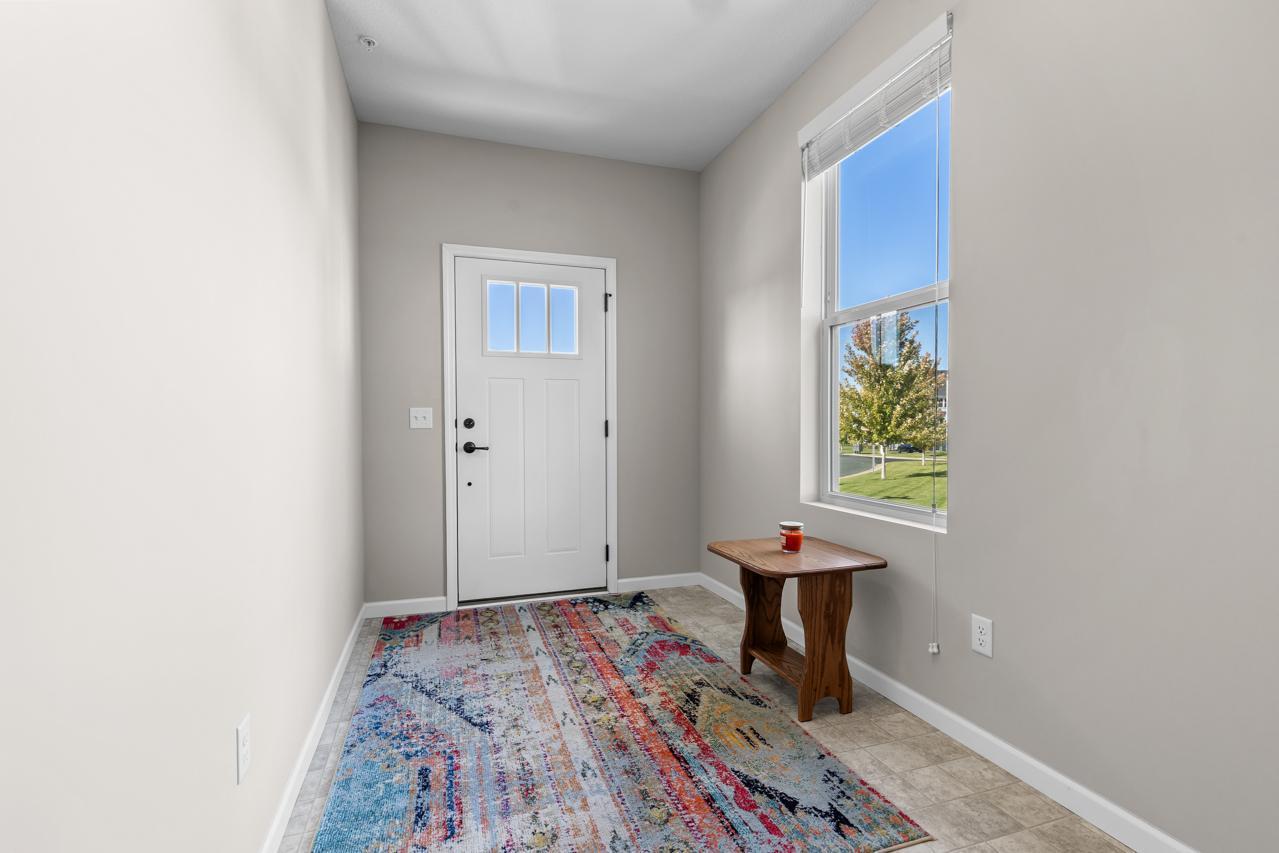 5248 Hampton Street Northeast Prior Lake, MN 55372 - Photo 3 of 28