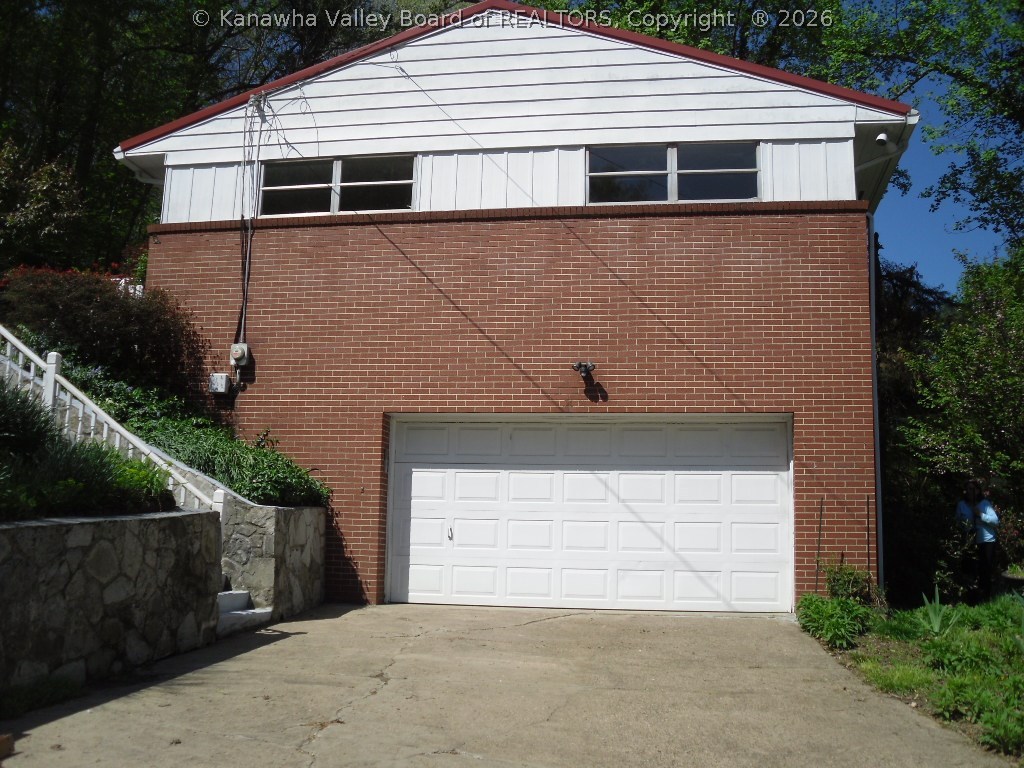 100 Pine Manor Road Charleston, WV 25311 - Photo 3 of 26 Gallery Image 3