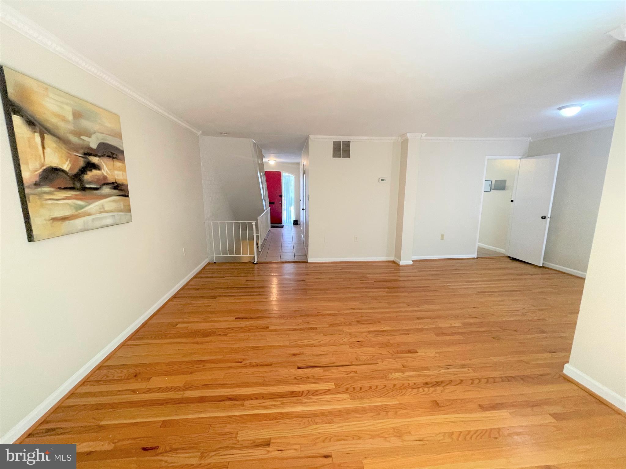 8072 Inverness Ridge Road Potomac, MD 20854 - Photo 8 of 38 Spacious living room with hardwood floors