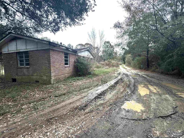 $149,900 | 9985 Paws Road, Milton, FL 32570