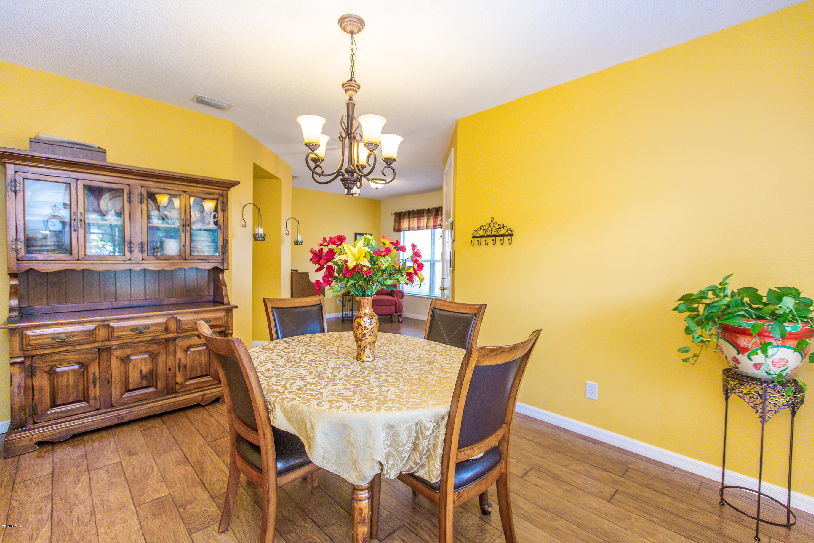 973 Riviera Point Drive Rockledge, FL 32955 - Photo 4 of 20 Dining Room