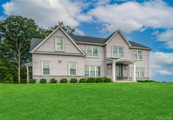 $1,989,000 | 14 Klingher Court, Pomona, NY 10970