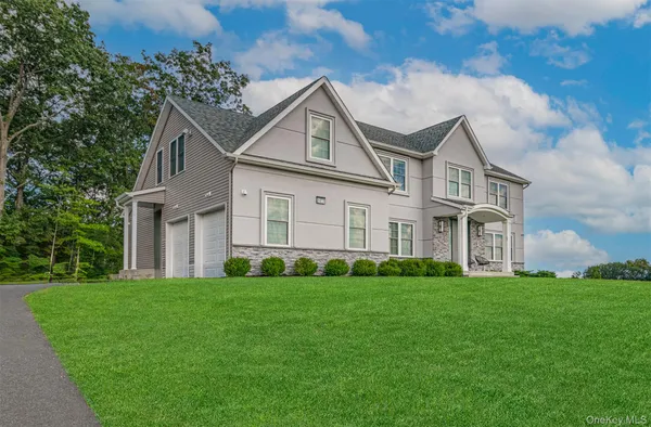 $1,989,000 | 14 Klingher Court, Pomona, NY 10970