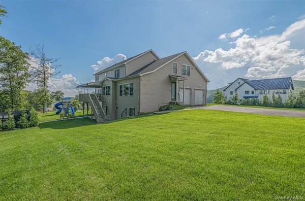 $1,989,000 | 14 Klingher Court, Pomona, NY 10970