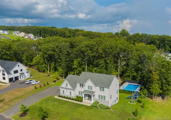 $1,989,000 | 14 Klingher Court, Pomona, NY 10970