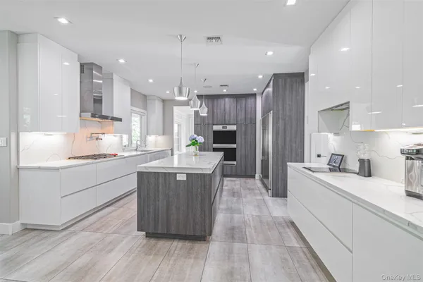 $1,989,000 | 14 Klingher Court, Pomona, NY 10970