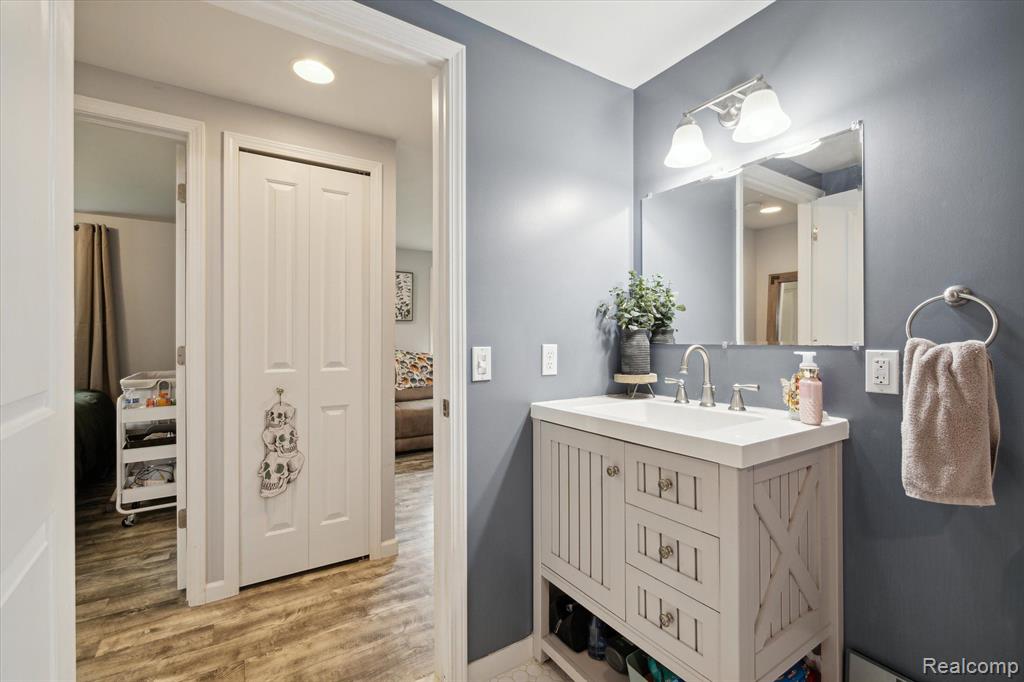 6149 Waldon Road Clarkston, MI 48346 - Photo 21 of 33