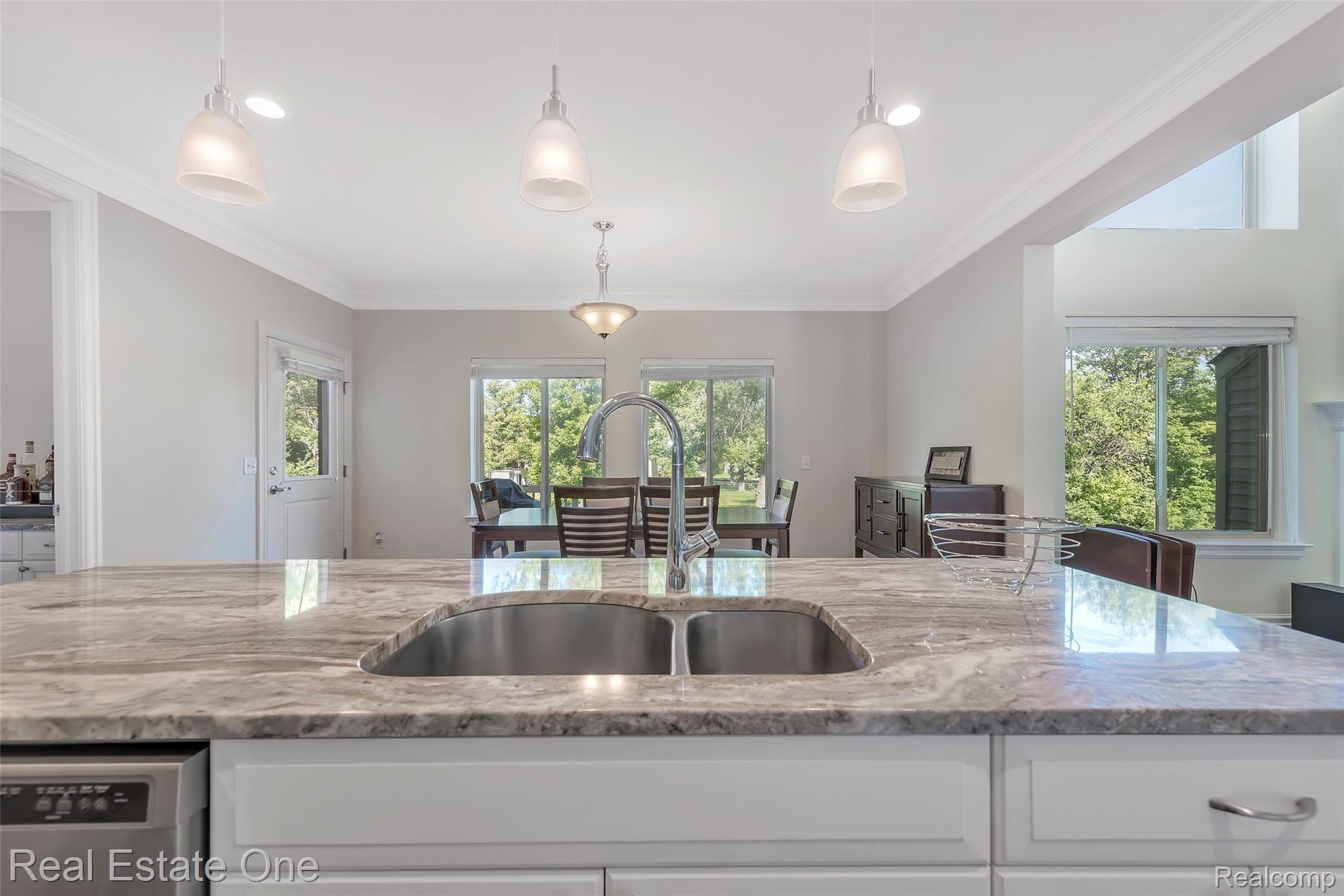 3769 Milano Ct. Rochester, MI 48307 - Photo 20 of 47 3769-Milano-Ct-Rochester-Hills-windowstill-19.jpg